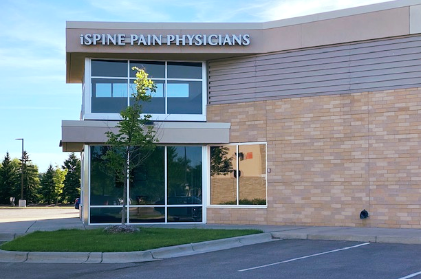 iSpine Clinics | 3000 Hundertmark Rd Ste 250, Chaska, MN 55318, USA | Phone: (763) 201-8191