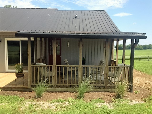 The Cabin at Elkhorn Ridge Farm | 1334 Georgetown Road Firegate 15, Midway, KY 40347, USA | Phone: (859) 227-0615