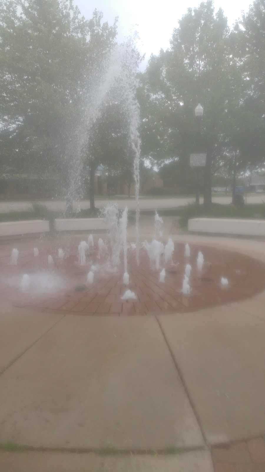 Wyandotte Fountain | Eureka Rd & Biddle Ave, Wyandotte, MI 48192, USA | Phone: (734) 324-7190