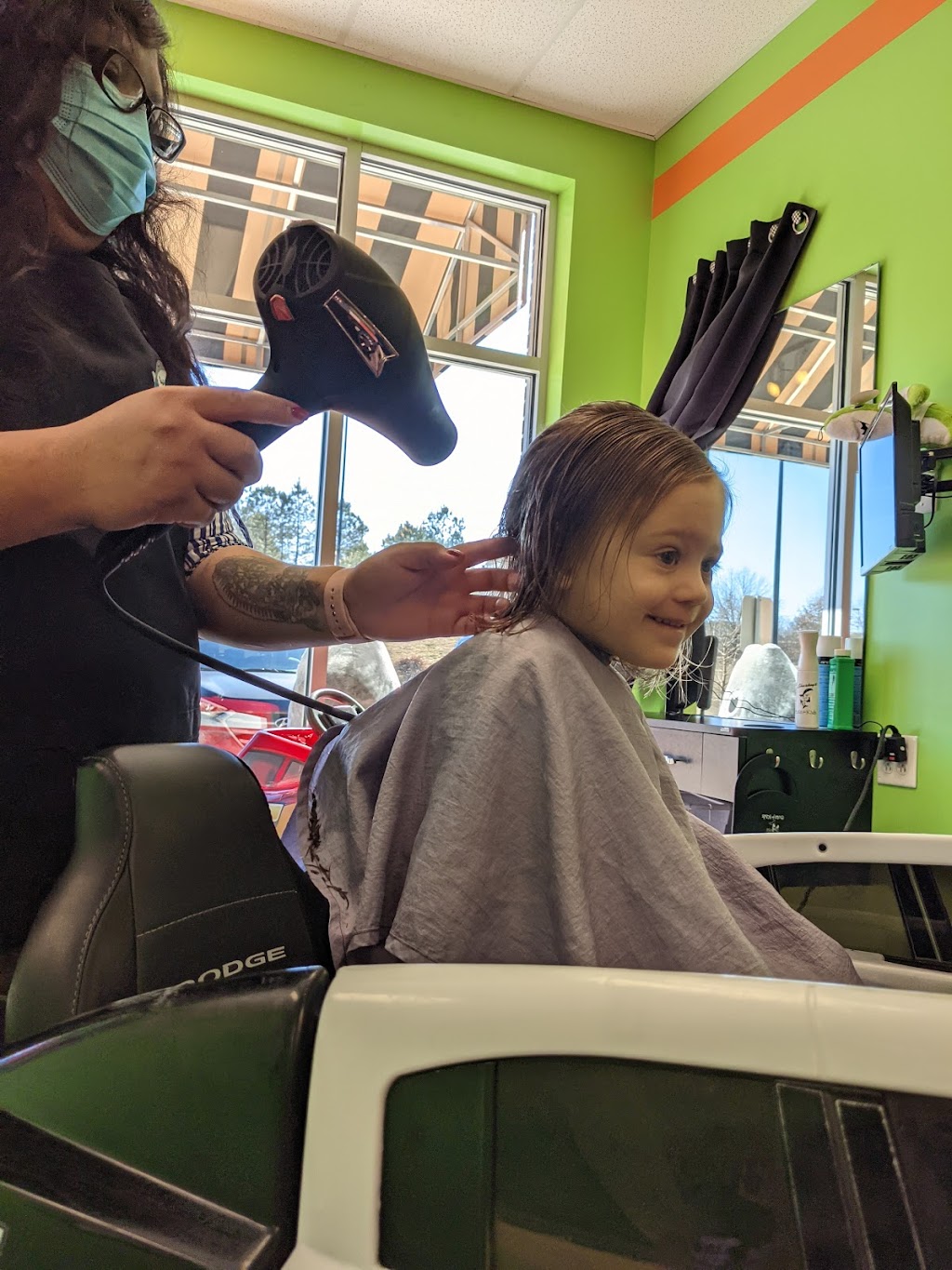 Sharkey’s cuts for kids | 1040 Forestville Rd Suite 140, Wake Forest, NC 27587, USA | Phone: (919) 554-1495