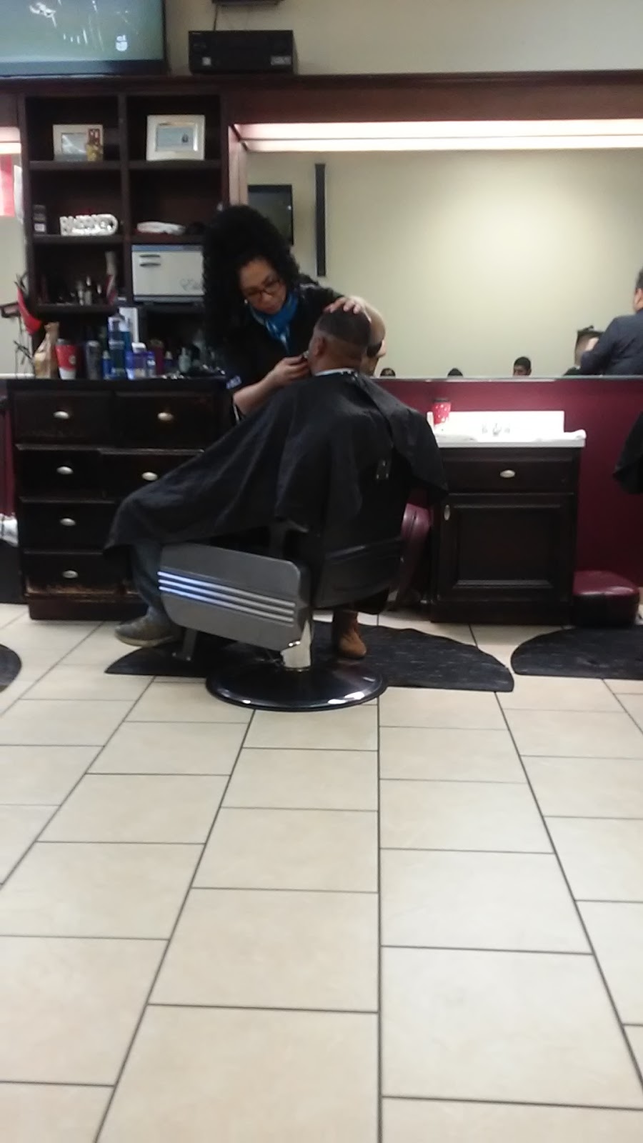 Brians Barbershop | 6749 W Bethany Home Rd # 105, Glendale, AZ 85303, USA | Phone: (623) 247-1722