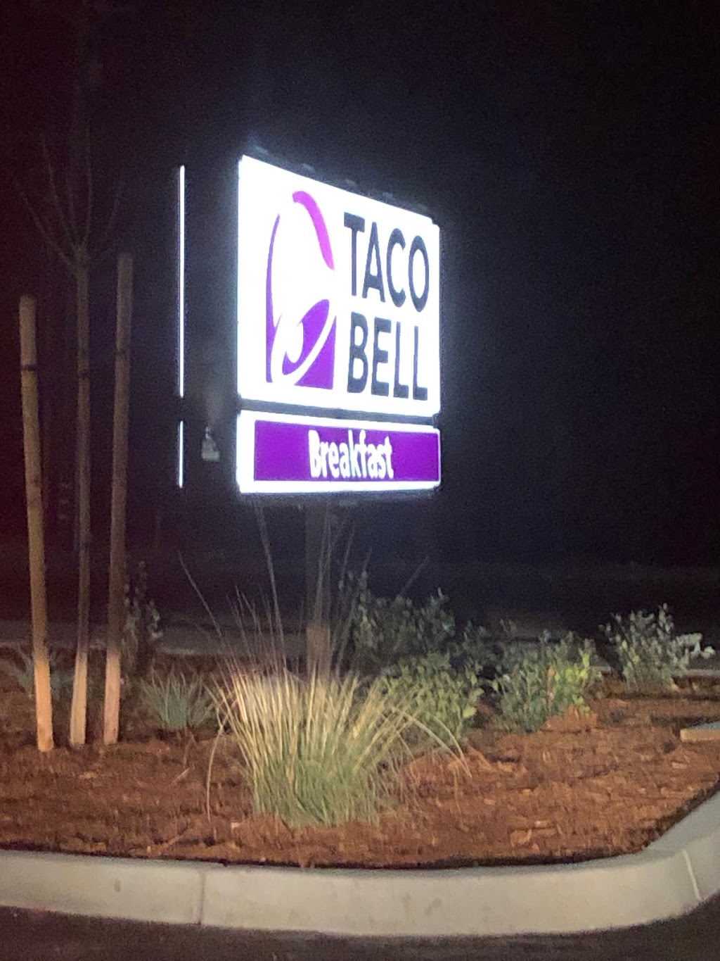 Taco Bell | 801 Manning Ave, Parlier, CA 93648, USA | Phone: (559) 836-5031