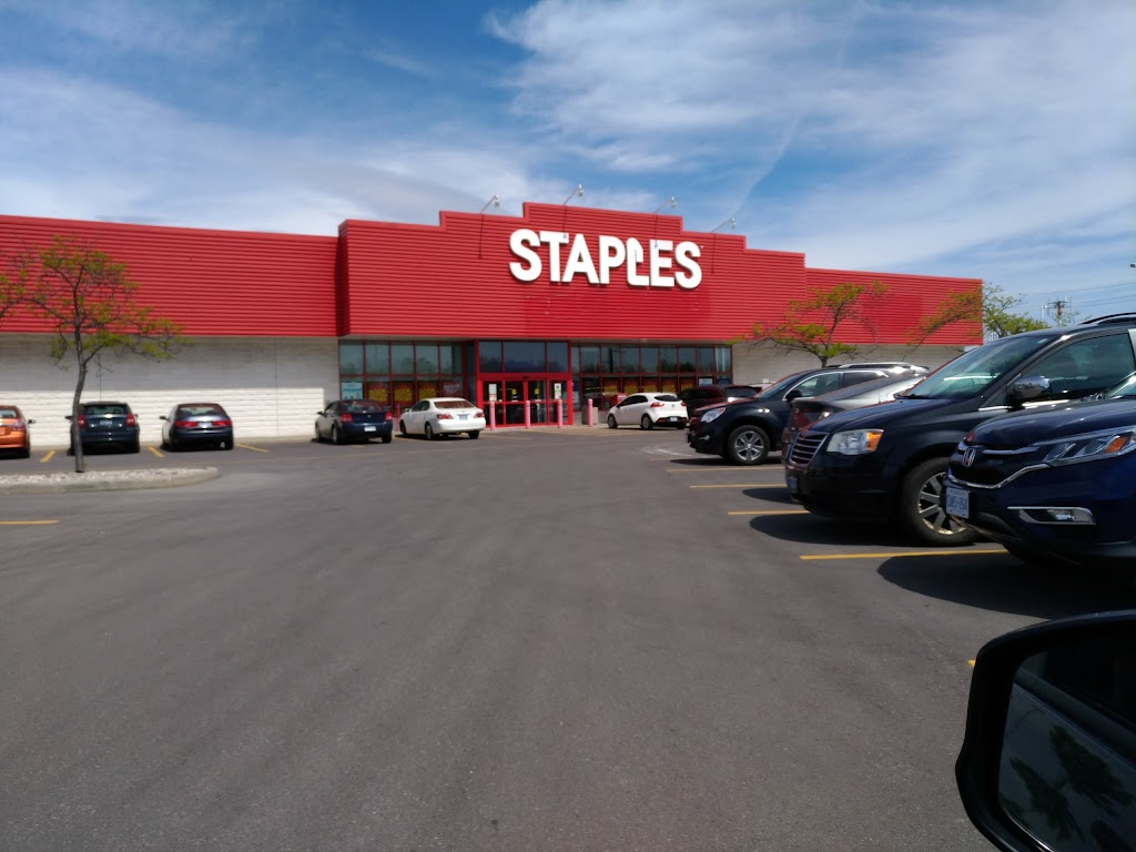 Staples | 4511 Walker Rd, Windsor, ON N8W 3T6, Canada | Phone: (519) 972-5127