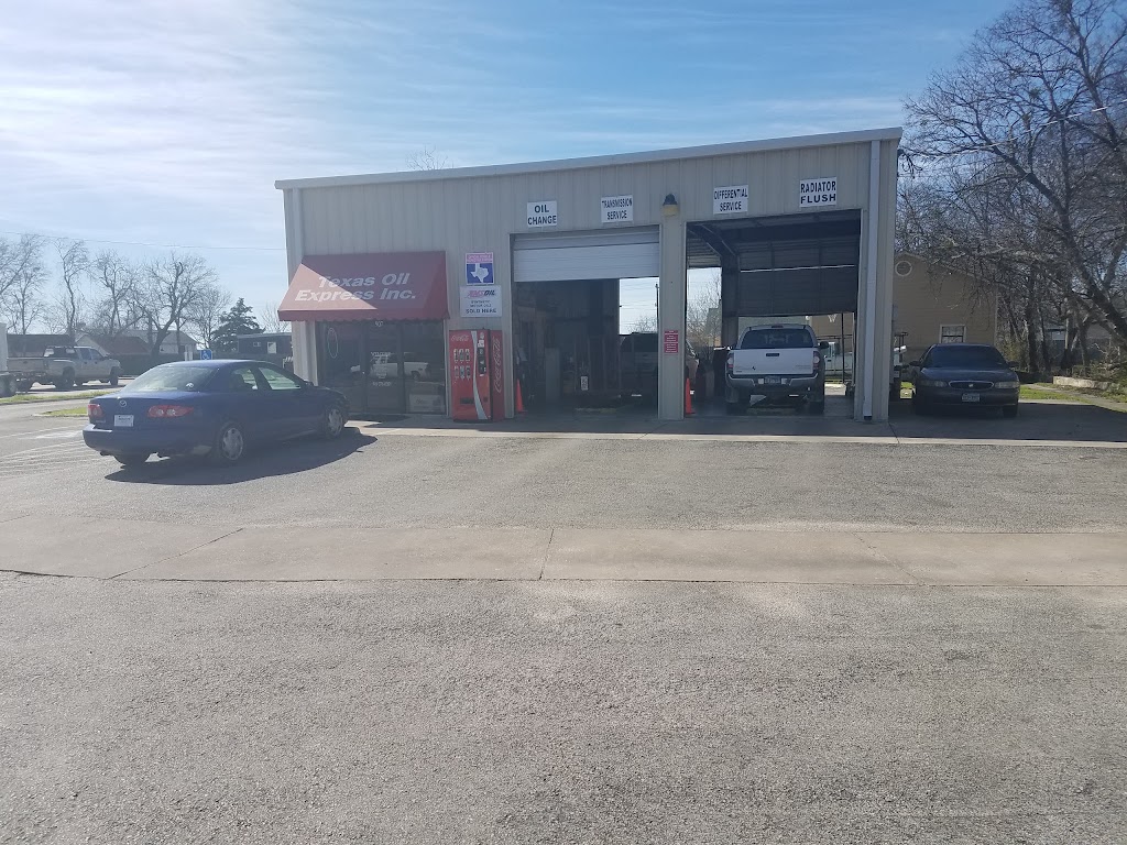 Texas Oil Express | 907 S Commerce St, Lockhart, TX 78644, USA | Phone: (512) 376-6959