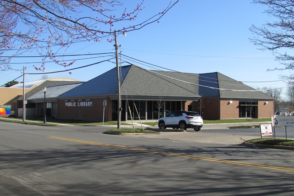 North Webster Community Public Library | 110 E North St, North Webster, IN 46555, USA | Phone: (574) 834-7122
