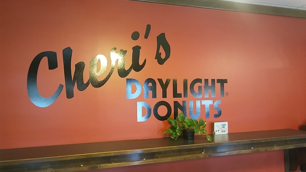 Daylight Donuts | 106 N 9th St, Collinsville, OK 74021, USA | Phone: (918) 371-9355