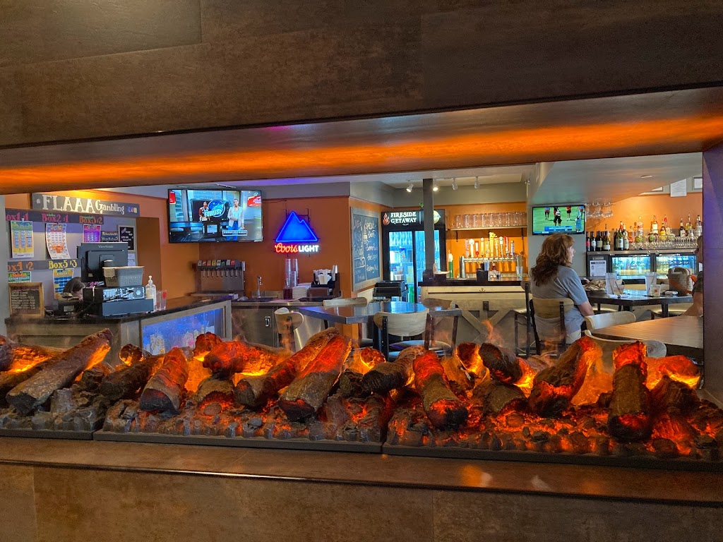 Fireside Getaway Restaurant & Bar | 131 Lake St N, Forest Lake, MN 55025, USA | Phone: (651) 368-8099