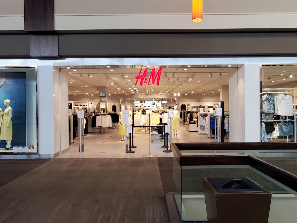 H&M | 1401 Greenbrier Pkwy Building G, Chesapeake, VA 23320, USA | Phone: (855) 466-7467