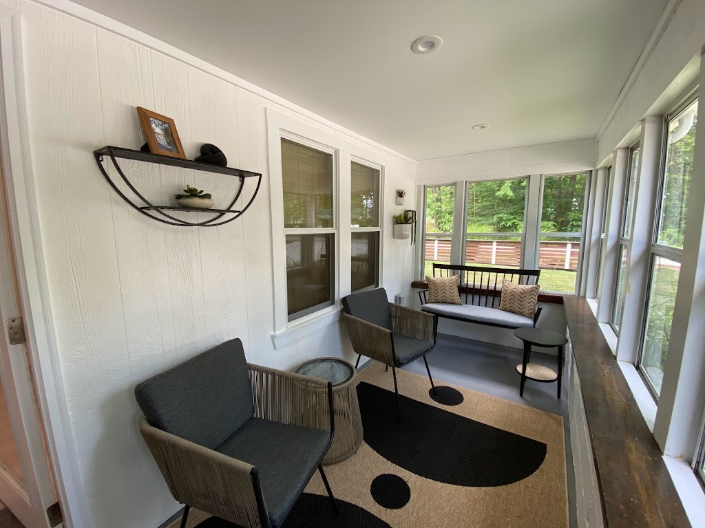 Hideaway Retreat | 5196 Fairfax Dr #5, Geneva, OH 44041, USA | Phone: (440) 361-3538