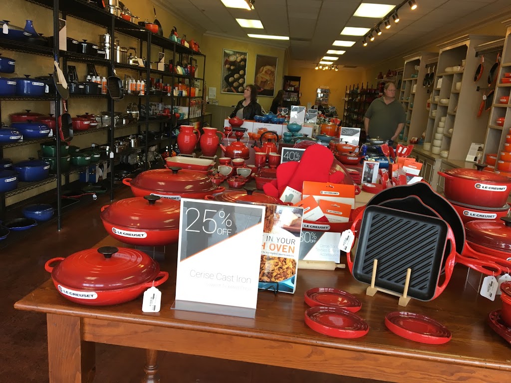 Le Creuset Outlet Store | 4015 IH 35 S Suite 330A, San Marcos, TX 78666, USA | Phone: (512) 396-8193