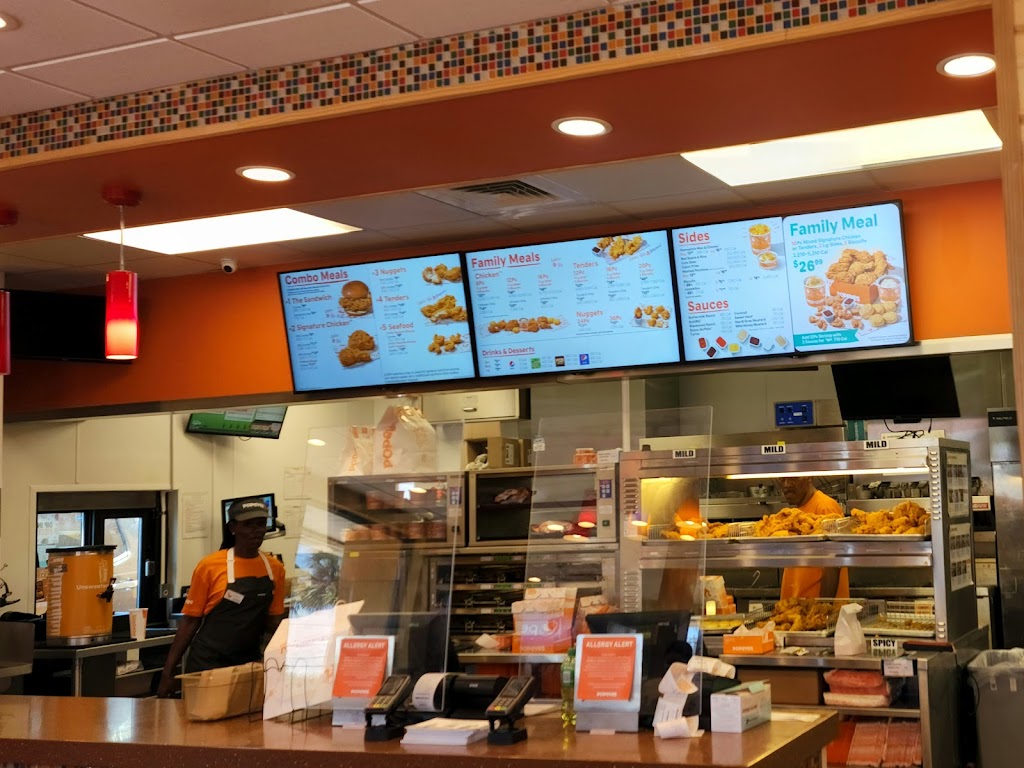 Popeyes Louisiana Kitchen | 2660 Hwy 17 #92, Sanford, FL 32771 | Phone: (407) 321-8883