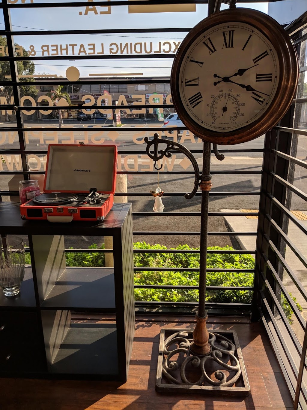 Clockwork Cleaners | 431 N Tustin St, Orange, CA 92867, USA | Phone: (714) 912-4800 Clockwork Cleaners | 431 N Tustin St, Orange, CA 92867, USA | Phone: (714) 912-4800