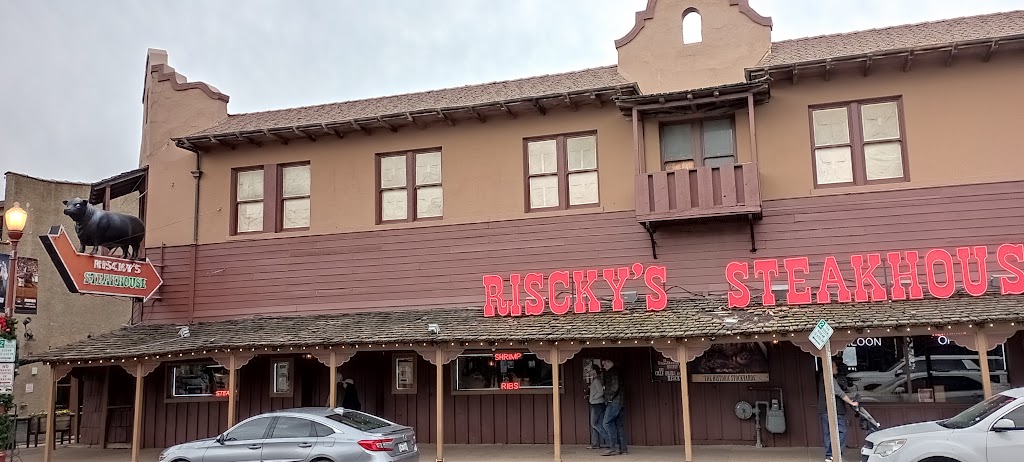 Risckys Steakhouse | 120 E Exchange Ave, Fort Worth, TX 76164, USA | Phone: (817) 624-4800