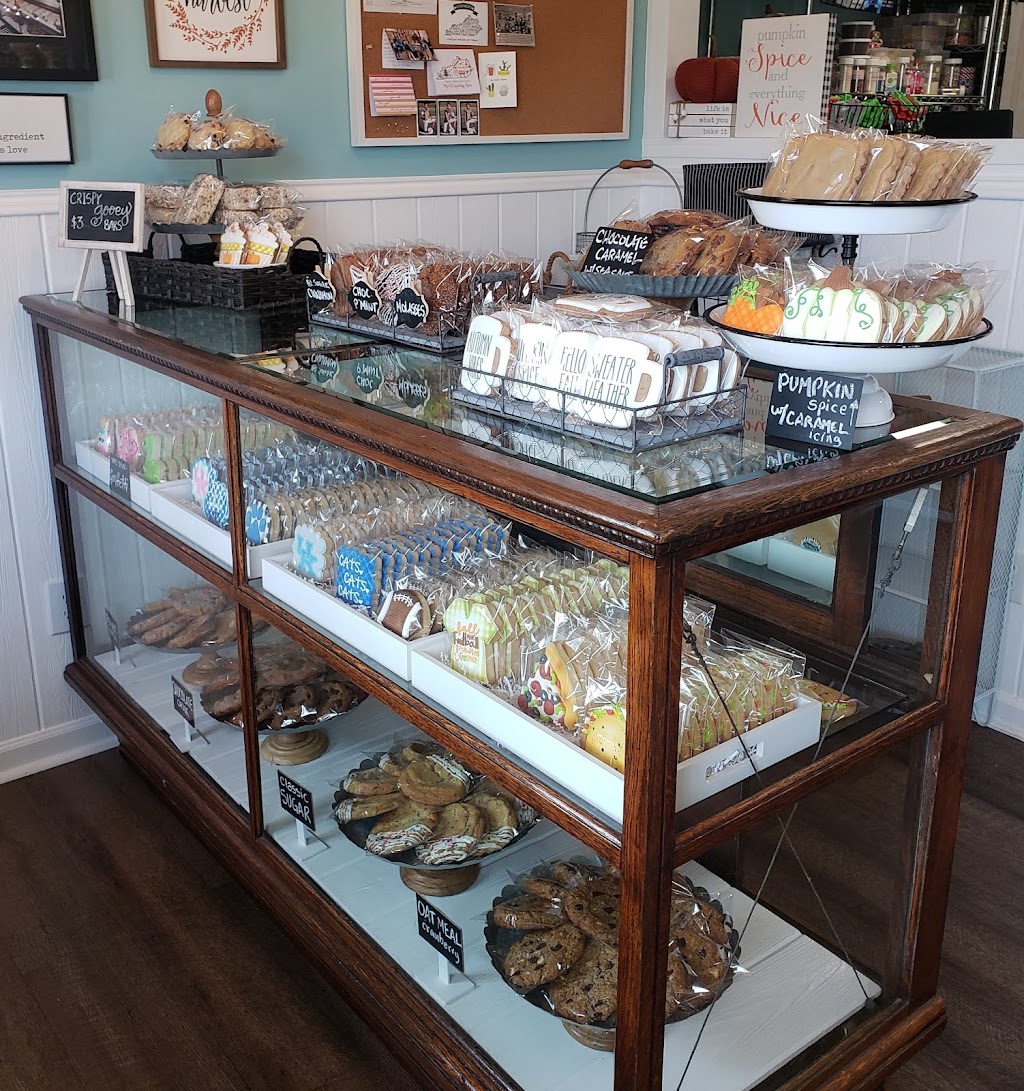 Cookies by Charity, LLC | 161 Yellow Jacket Dr #3, Versailles, KY 40383 | Phone: (859) 321-5727