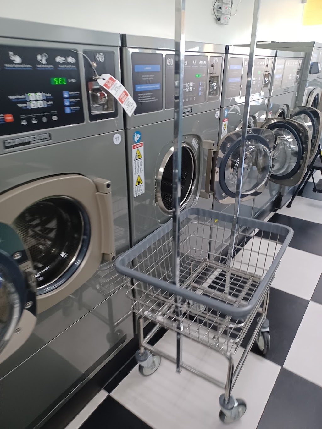 Bubbles Laundry Service | 1310 S Magnolia Ave, Anaheim, CA 92804, USA | Phone: (714) 248-6411