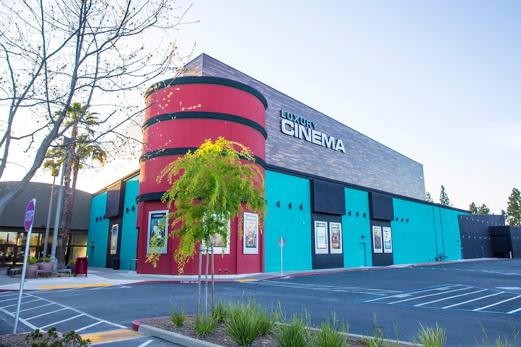 Country Club Cinema | 2405 Butano Dr, Sacramento, CA 95825, USA | Phone: (916) 913-1920