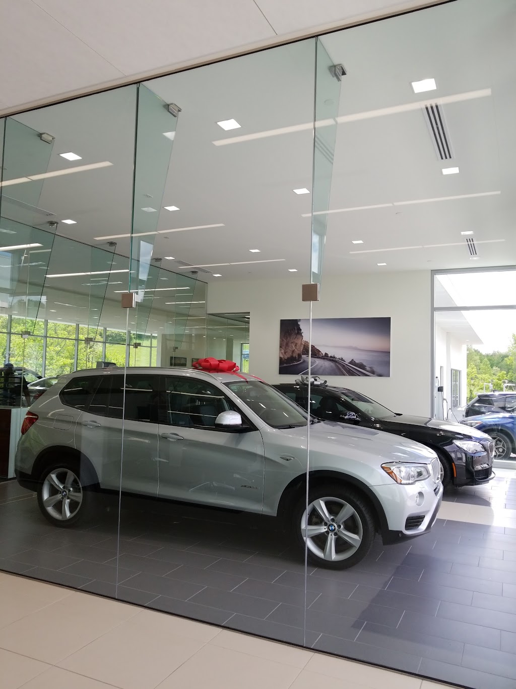 The BMW Store | 6131 Stewart Ave #1, Cincinnati, OH 45227, USA | Phone: (513) 271-8700