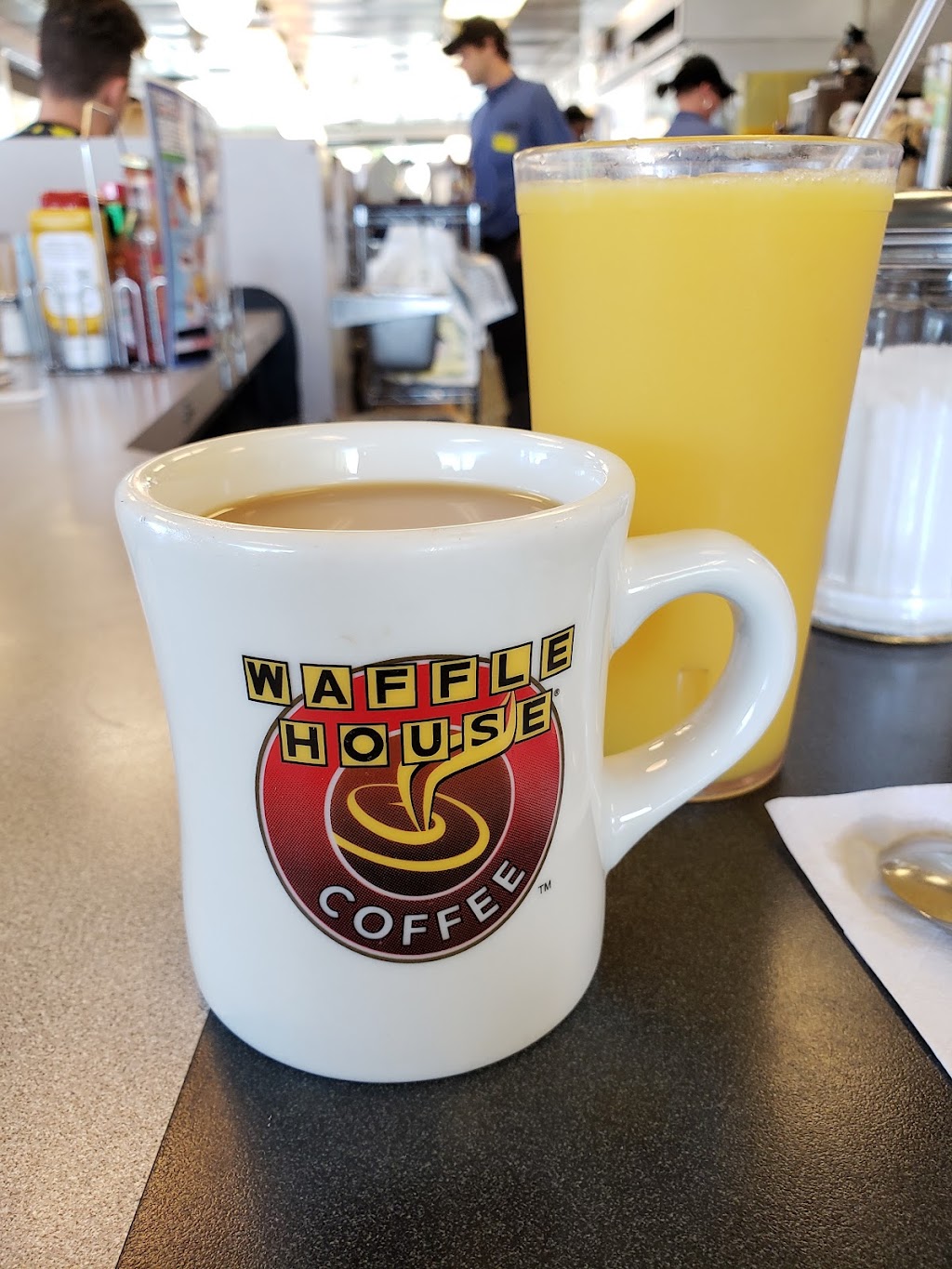 Waffle House | 11185 Gulf Blvd, Treasure Island, FL 33706, USA | Phone: (727) 363-1552