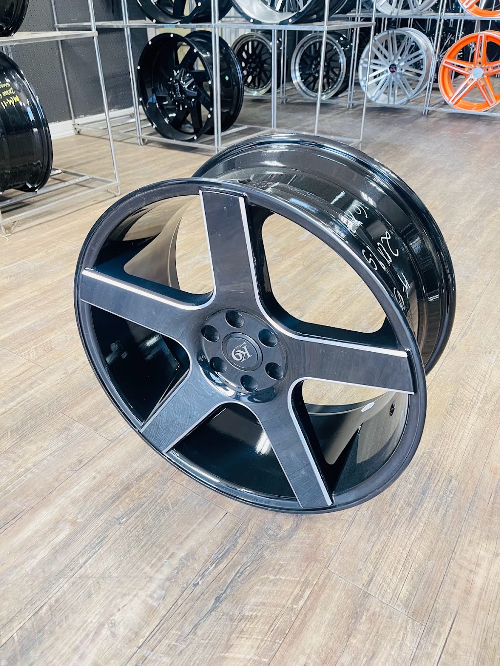 Latino Tires & custom wheels | 8529 E Admiral Pl, Tulsa, OK 74115, USA | Phone: (918) 619-6299