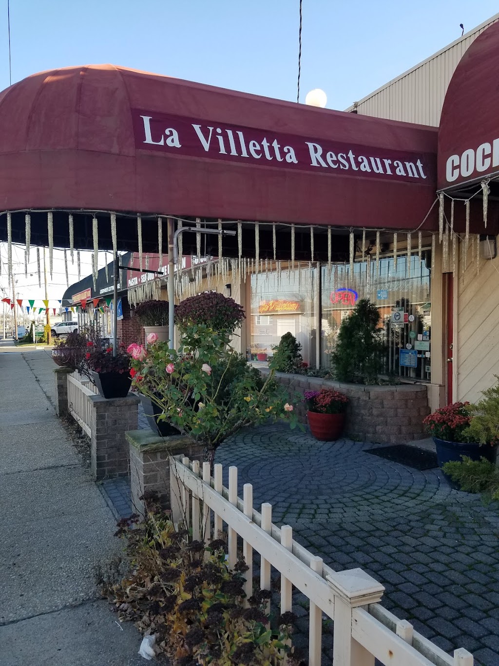 La Villetta | 968 Fulton St, Farmingdale, NY 11735, USA | Phone: (516) 752-0445