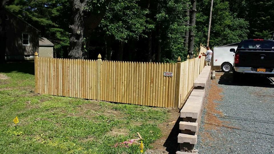 Backyard Fence Inc. | 4200 Albany St, Colonie, NY 12205, USA | Phone: (518) 452-9496