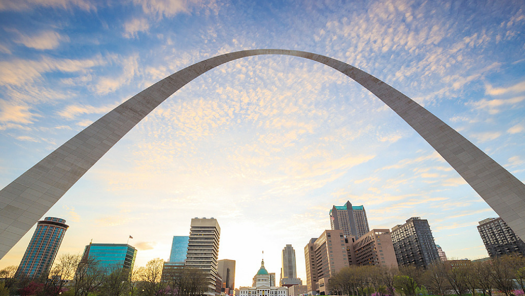 St Louis Back and Knee Center | 2121 Barrett Station Rd, St. Louis, MO 63131, USA | Phone: (314) 394-1923