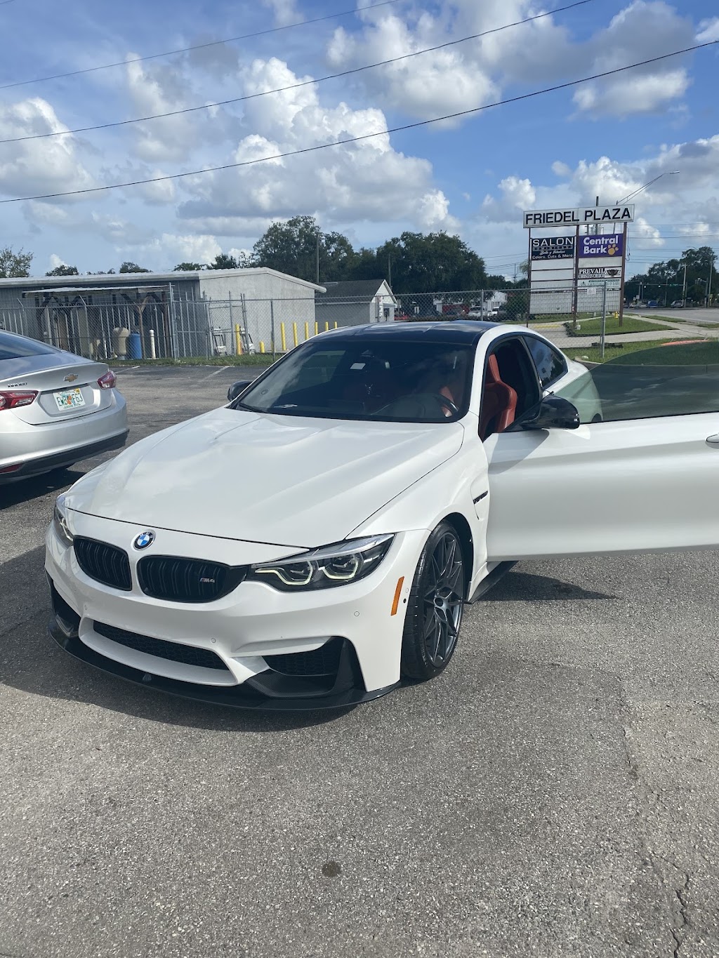 Crash Champions Collision Repair (Signature Collision Center Tampa) | 14701 N Nebraska Ave, Tampa, FL 33613, USA | Phone: (813) 558-8333