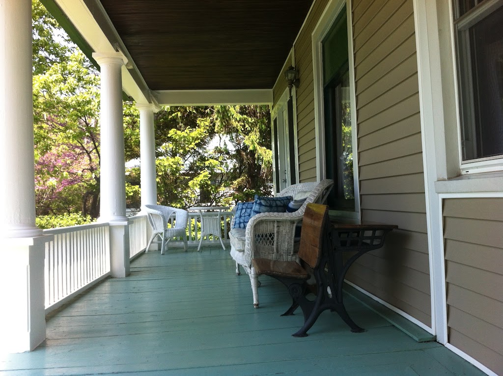 Pelee Lake Muse B&B and Cottage Rental | 265 W Shore Rd, Pelee Island, ON N0R 1M0, Canada | Phone: (519) 724-2068