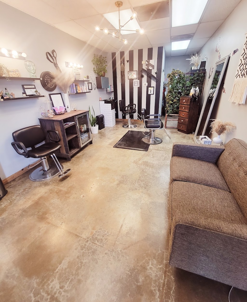 Hair Studio | 416 N H St #4, San Bernardino, CA 92410, USA | Phone: (909) 269-1415