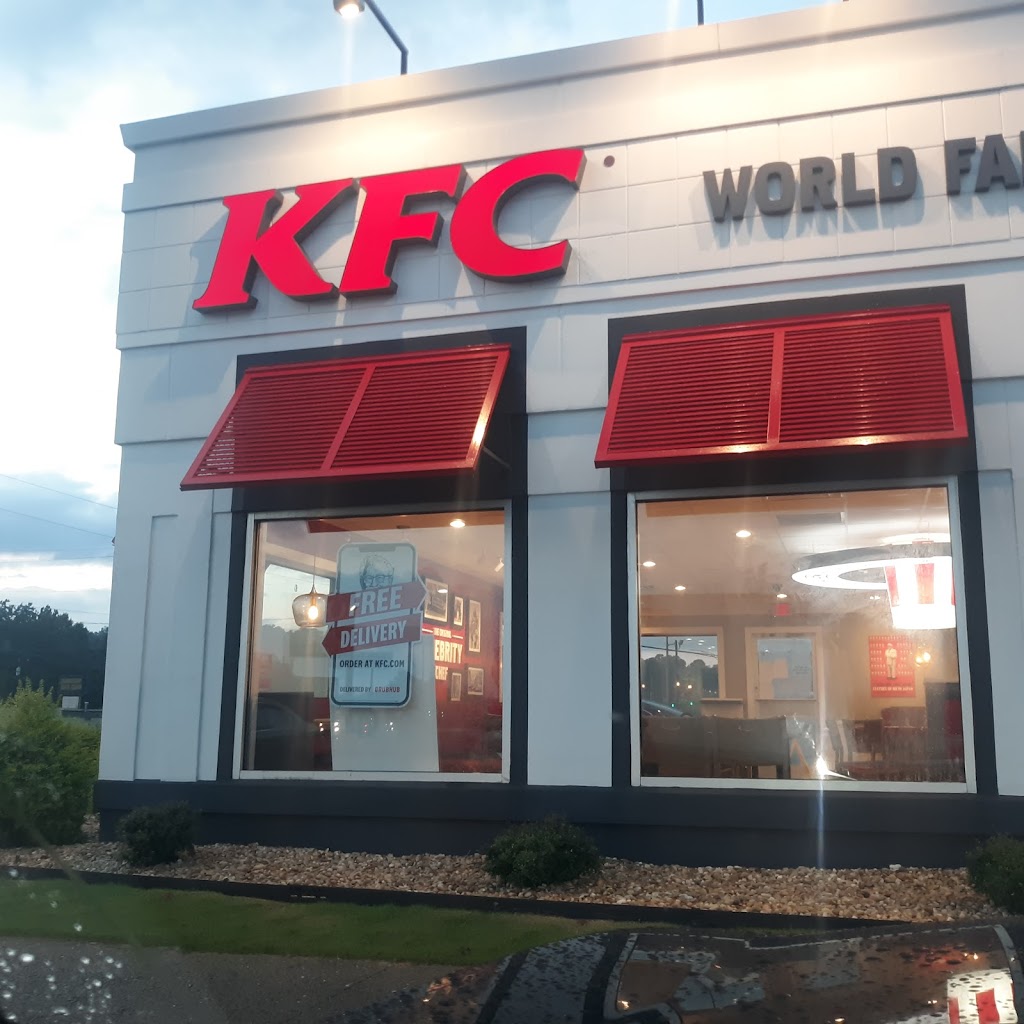 KFC | 1653 Center Point Pkwy, Birmingham, AL 35215, USA | Phone: (205) 854-2920