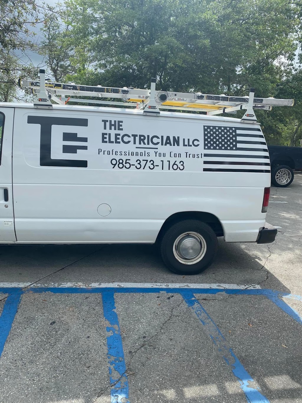 The Electrician LLC. | Trenton Dr, Mandeville, LA 70471, USA | Phone: (985) 373-1163