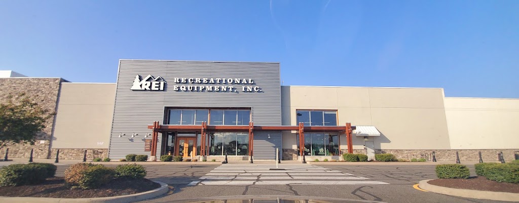REI | 2300 Fashion Center Blvd, Newark, DE 19702, USA | Phone: (302) 369-1938