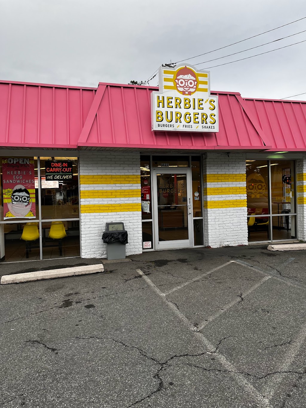 Herbies Burgers | 1827 Western Ave, Albany, NY 12203, USA | Phone: (518) 213-7699