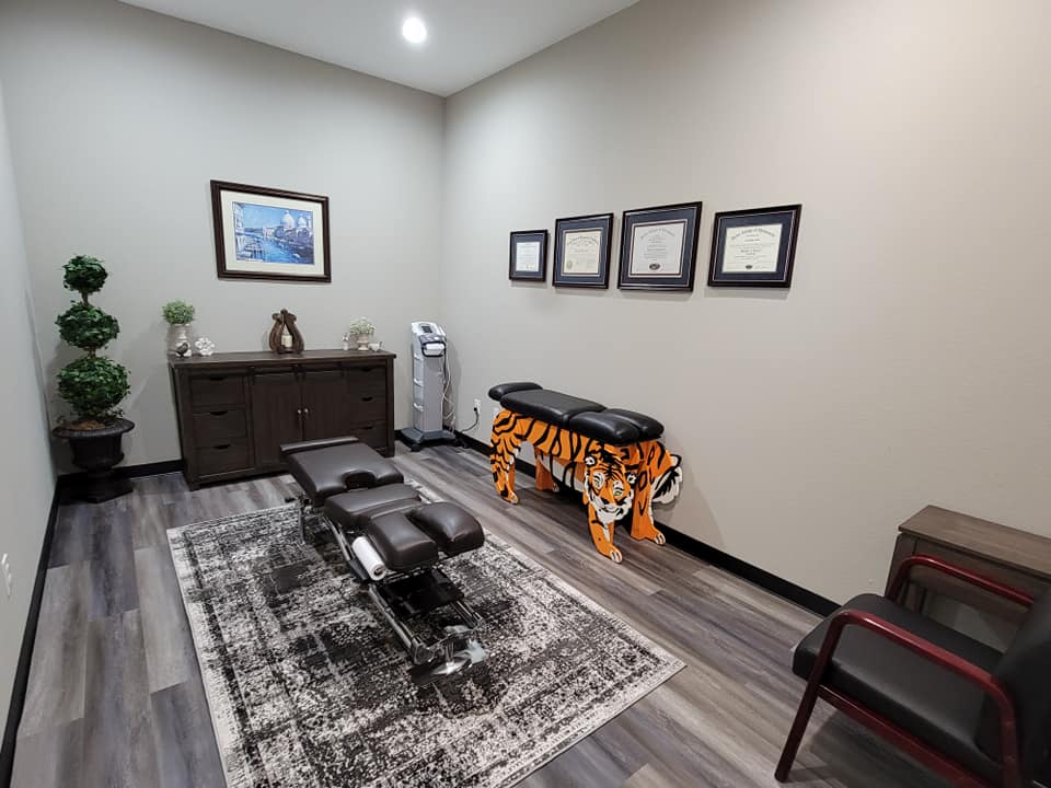 Silva Chiropractic | 1802 Mansfield Webb Rd #108, Mansfield, TX 76063, USA | Phone: (817) 453-5500