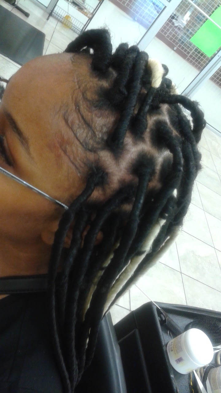 Lily -African Hair Braiding | 5470, 9472 N Jim Miller Rd suite E 214-716, Dallas, TX 75227, USA | Phone: (214) 716-9472