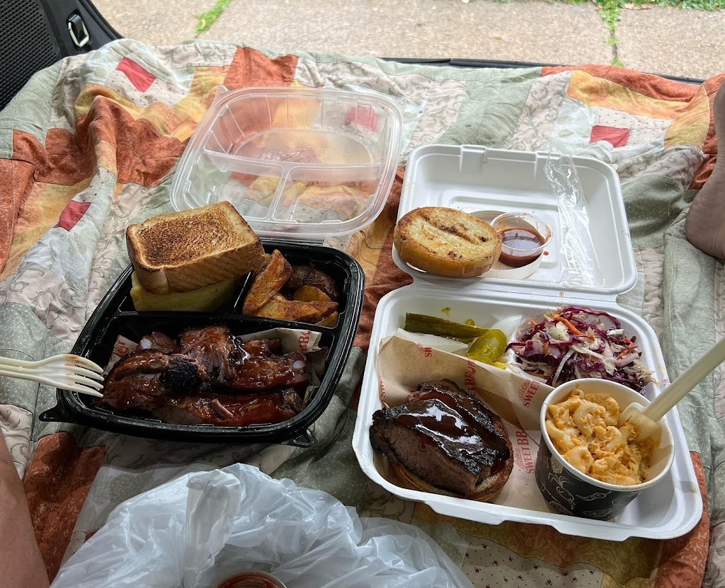 Arkins Sweet BBQ Pit | 30140 Southfield Rd, Southfield, MI 48076, USA | Phone: (248) 731-7397