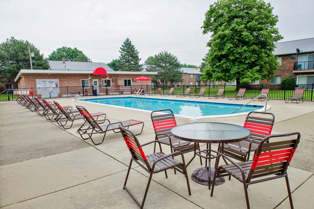 Warren Club Apartments | 29356 Dequindre Rd, Warren, MI 48092, USA | Phone: (586) 486-3908