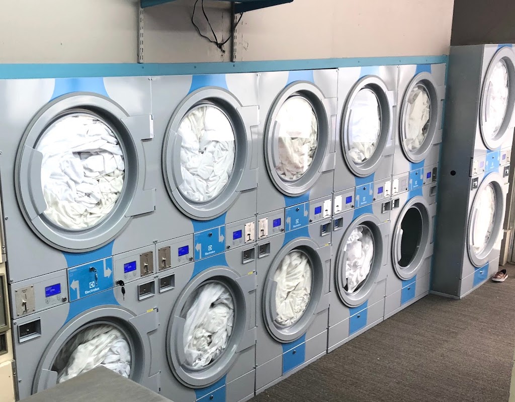 Southwest laundry | 11445 Des Moines Memorial Dr S, Seattle, WA 98168, USA | Phone: (206) 650-7088