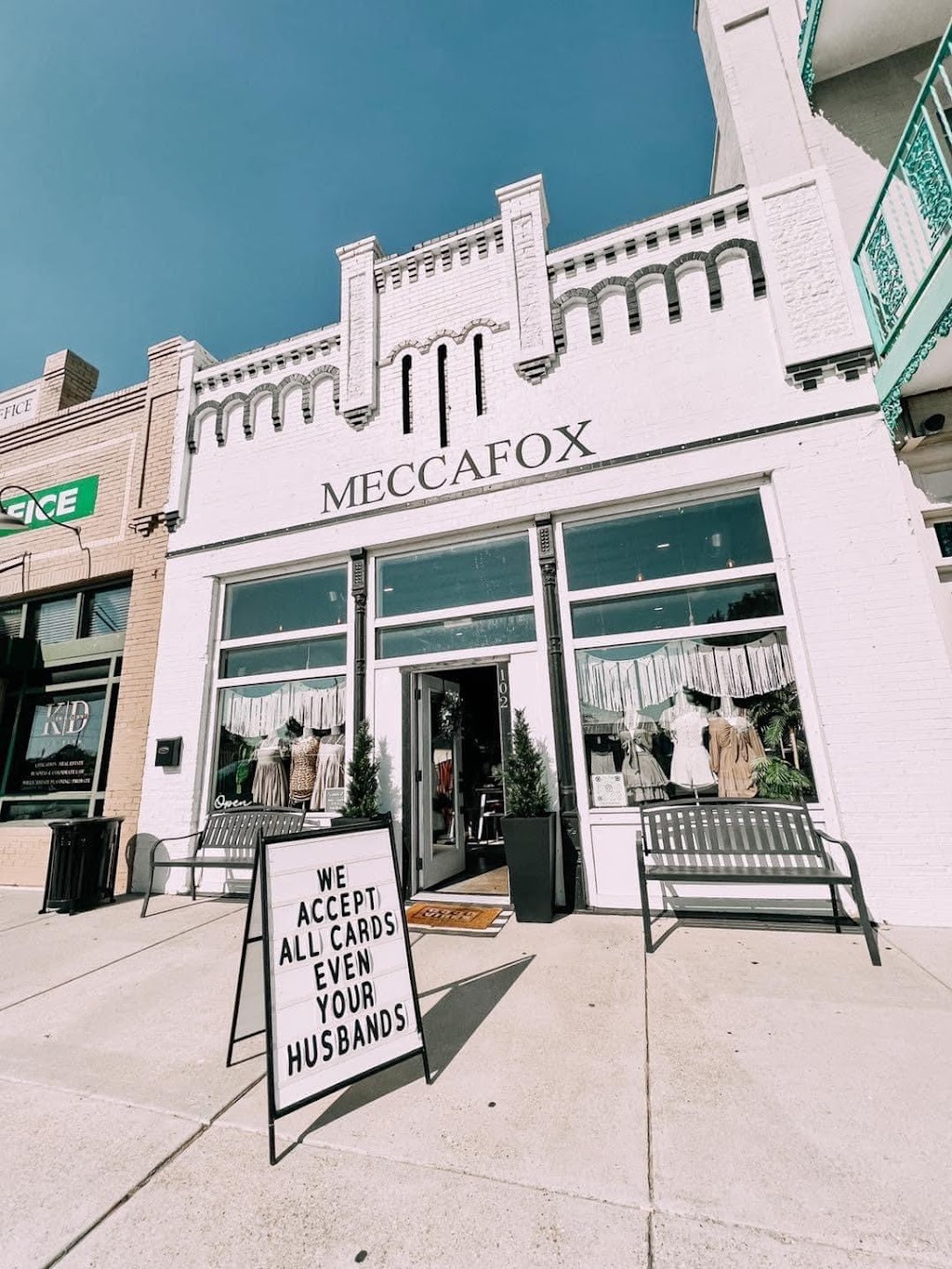 Meccafox | 102 S Main St, Burleson, TX 76028, USA | Phone: (817) 933-2084