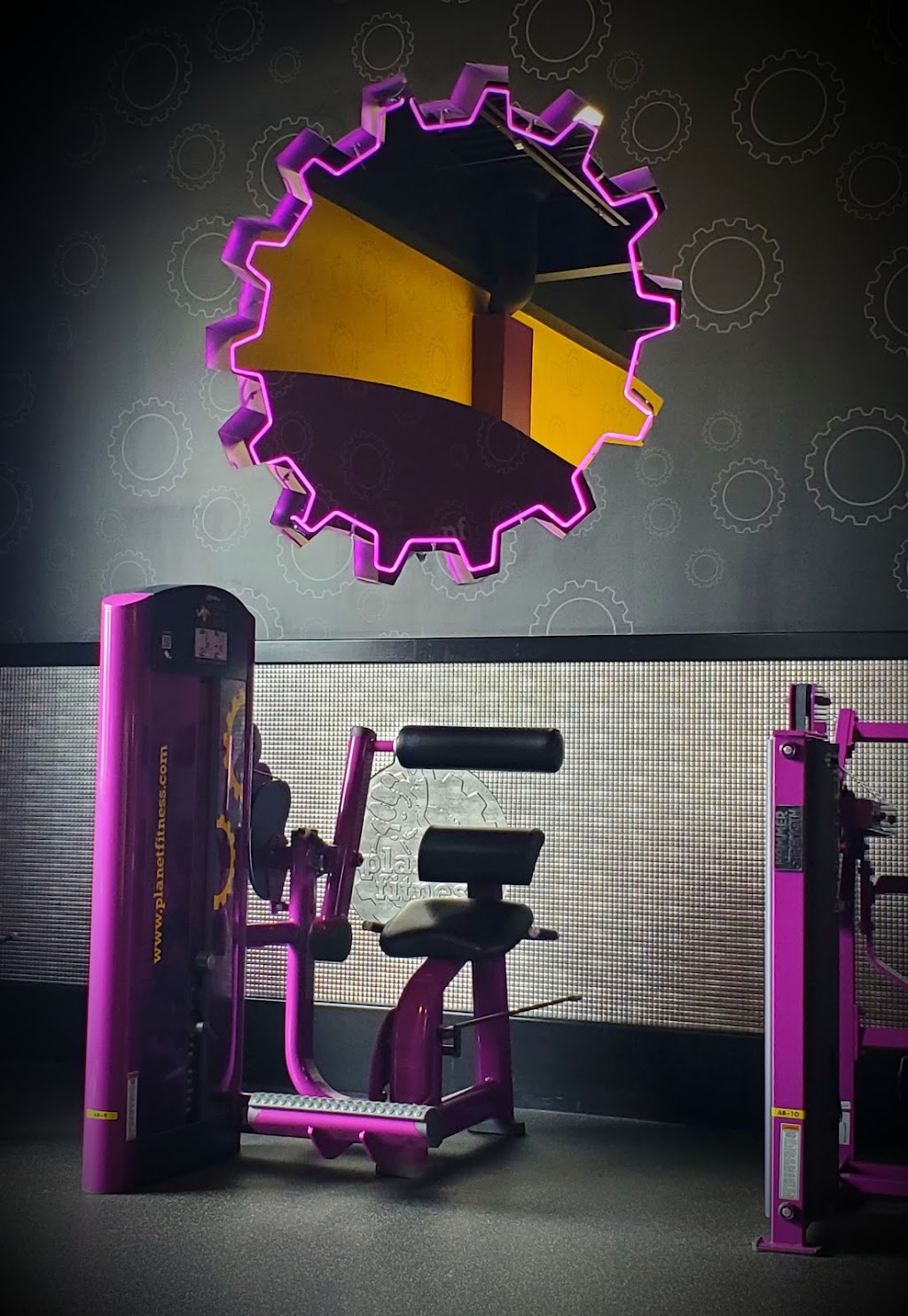 Planet Fitness | 12120 US-30, North Huntingdon, PA 15642 | Phone: (724) 515-2090