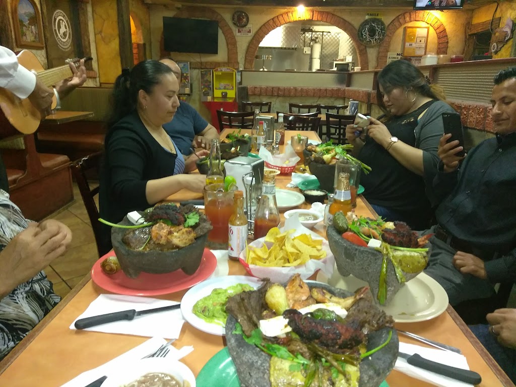 El Tapatio | 910 23rd St, Richmond, CA 94804, USA | Phone: (510) 215-6999