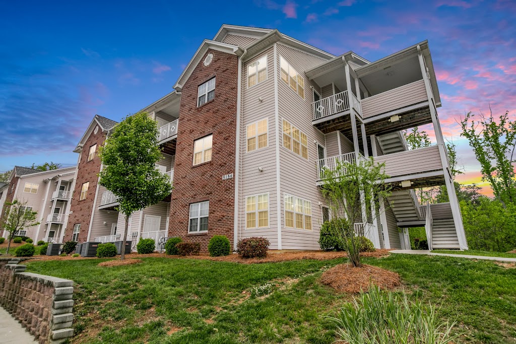 Robinhood Court Apartments and Villas | 1840 Knights Haven Ct, Winston-Salem, NC 27106, USA | Phone: (336) 750-6988