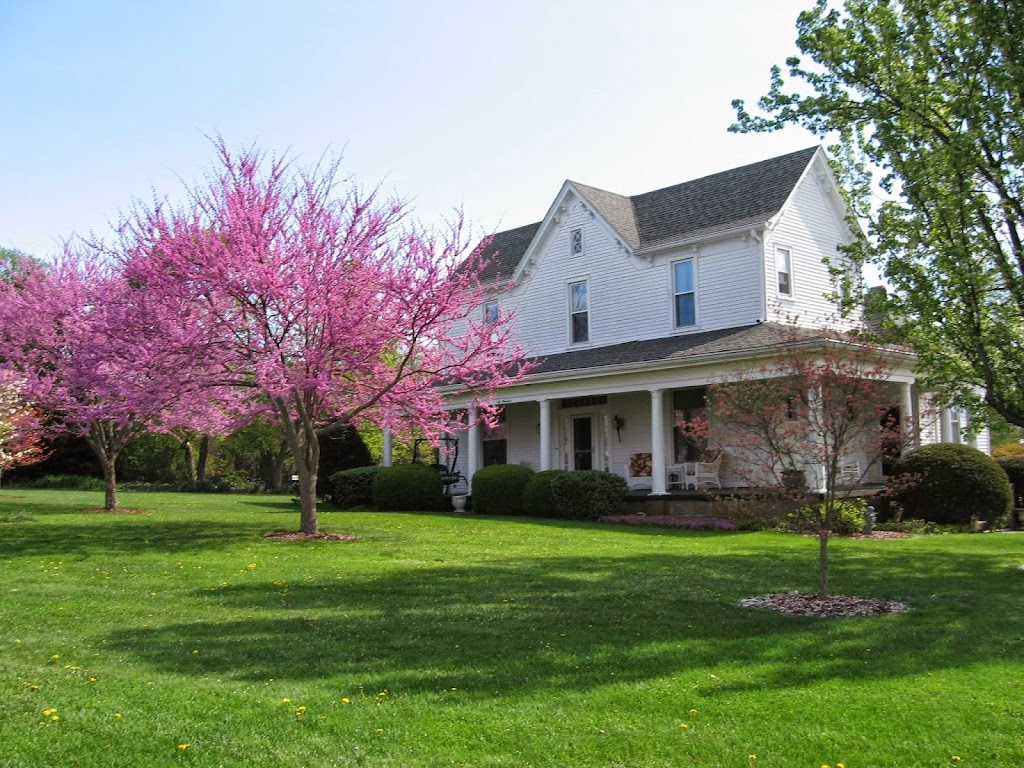 1898 Red Bud Bed & Breakfast | 600 N Lexington Ave, Wilmore, KY 40390, USA | Phone: (859) 215-6000