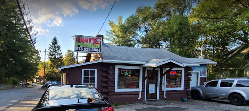Tonys Famous Pizzeria | 533 Green Pond Rd, Rockaway, NJ 07866, USA | Phone: (973) 625-0004