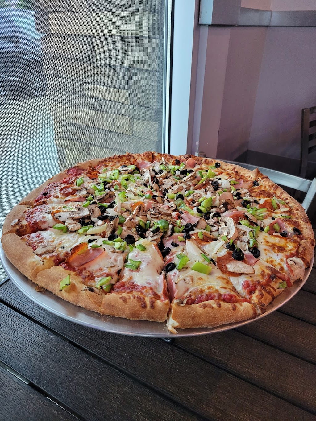 Pomona Pizza Co. | 46 Rio Rancho Rd, Pomona, CA 91766, USA | Phone: (909) 784-6800