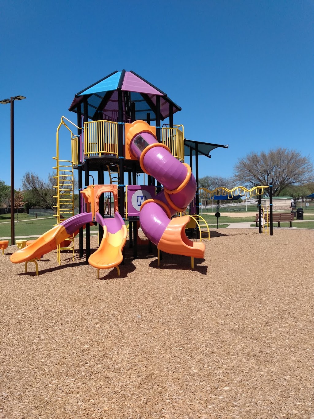 Stormie Jones Park | 2700 Brasher Ln, Bedford, TX 76021, USA | Phone: (817) 952-2300