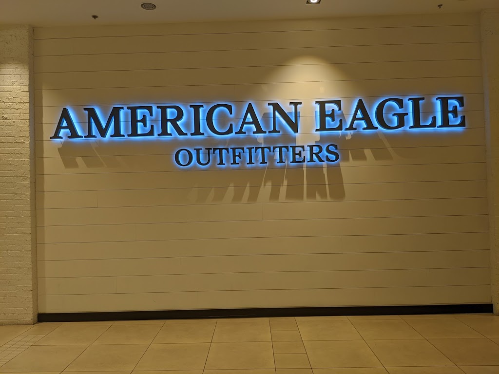 American Eagle & Aerie Store | 221 Glendale Ave, St. Catharines, ON L2T 2K9, Canada | Phone: (905) 323-9777