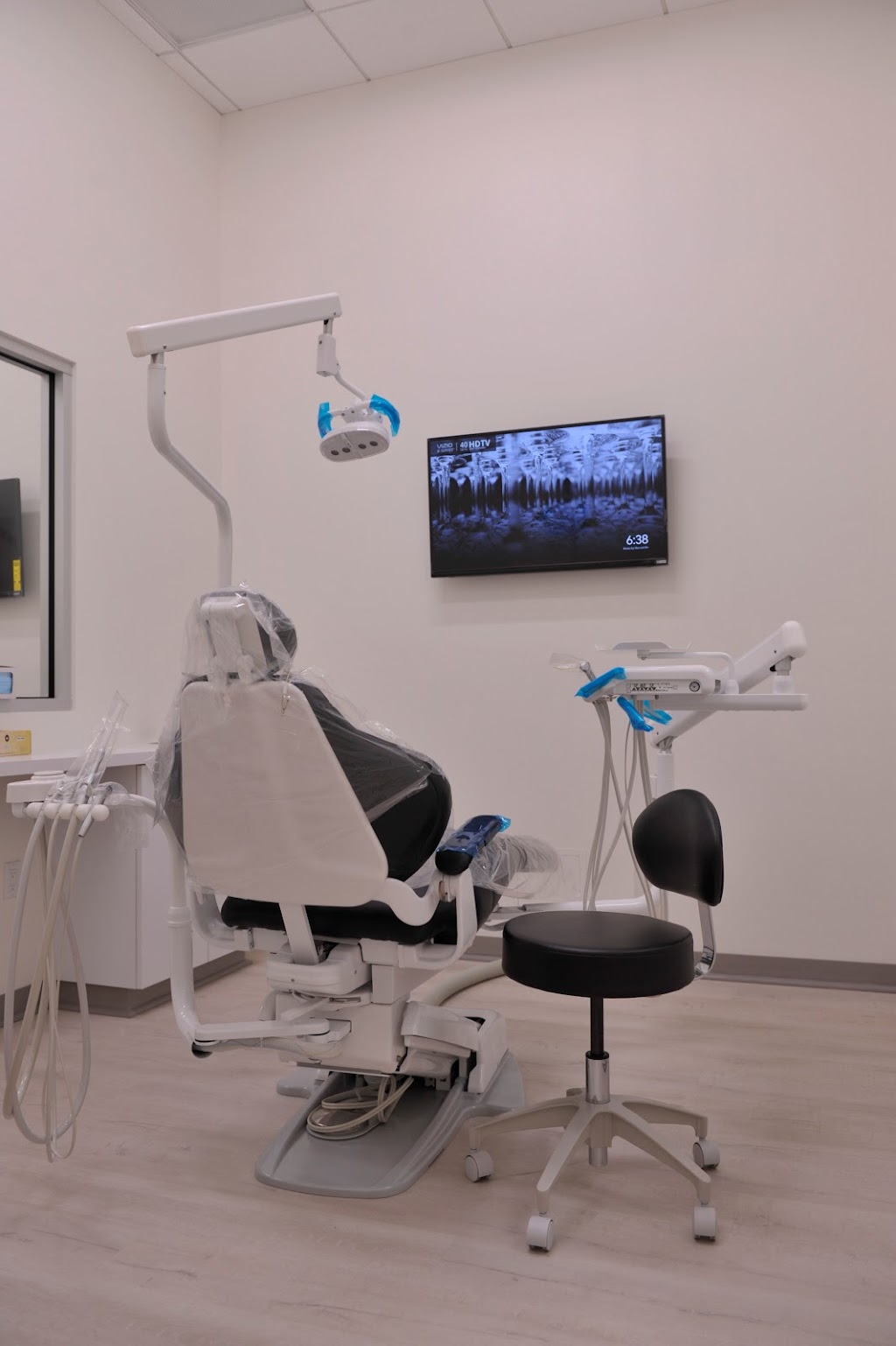 Global Implant Dentistry | 3053 Edinger Ave, Tustin, CA 92780, USA | Phone: (949) 653-5609