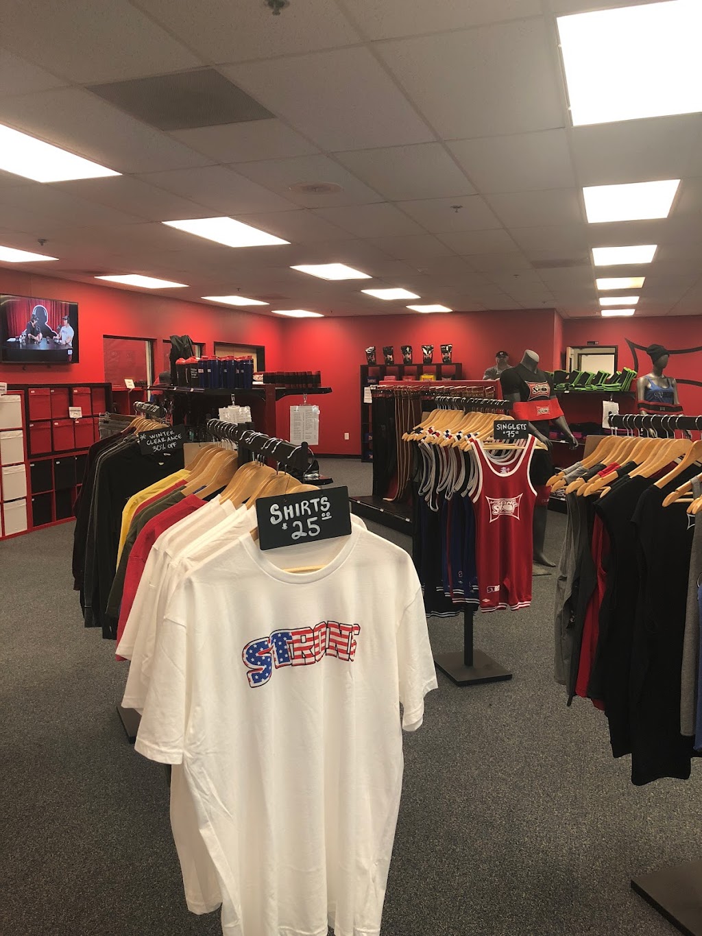 Super Training Gym (Store) | 855 Riverside Pkwy #10, West Sacramento, CA 95605, USA | Phone: (916) 304-1790