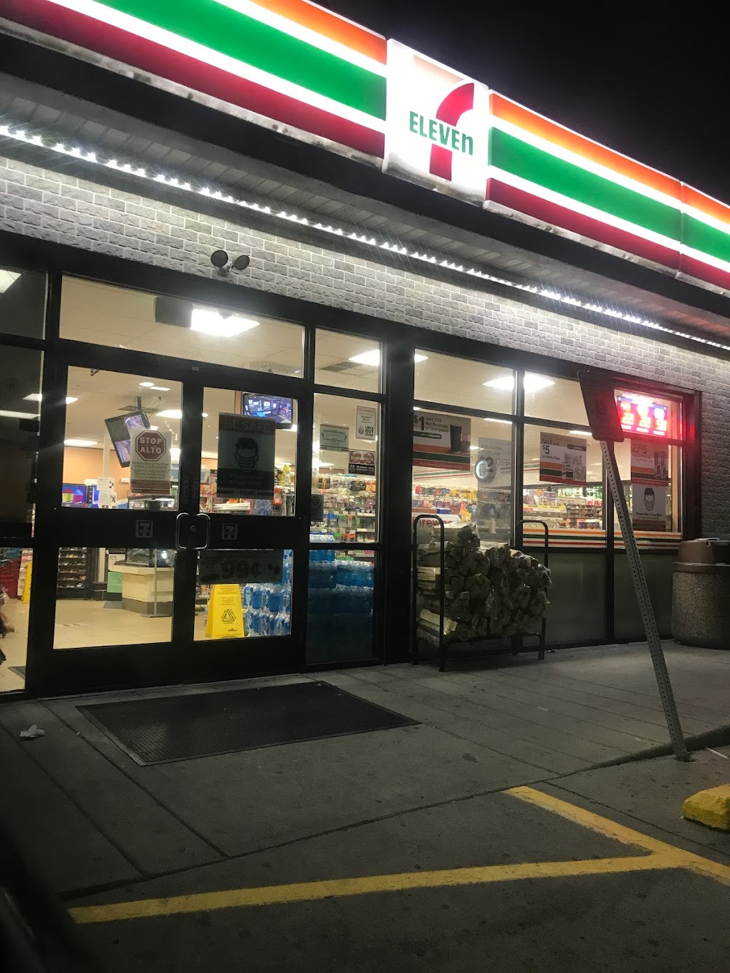 7-Eleven | 2201 S Sheridan Blvd, Denver, CO 80227, USA | Phone: (303) 985-7160